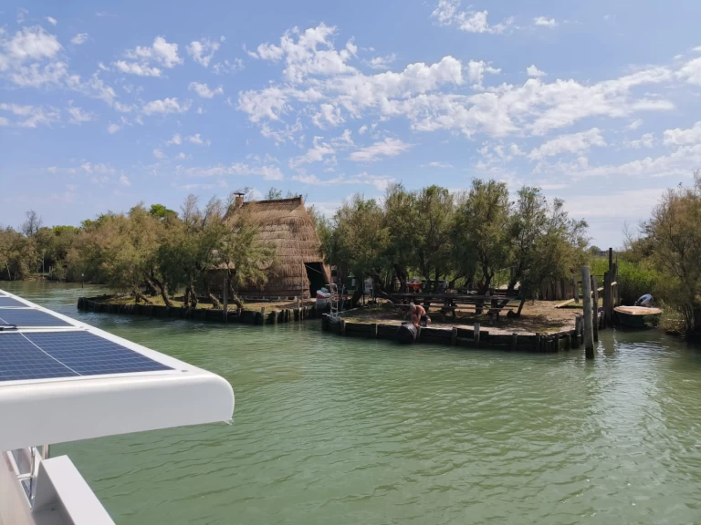 Wynajem łodzi Caorle tanio 33 solar