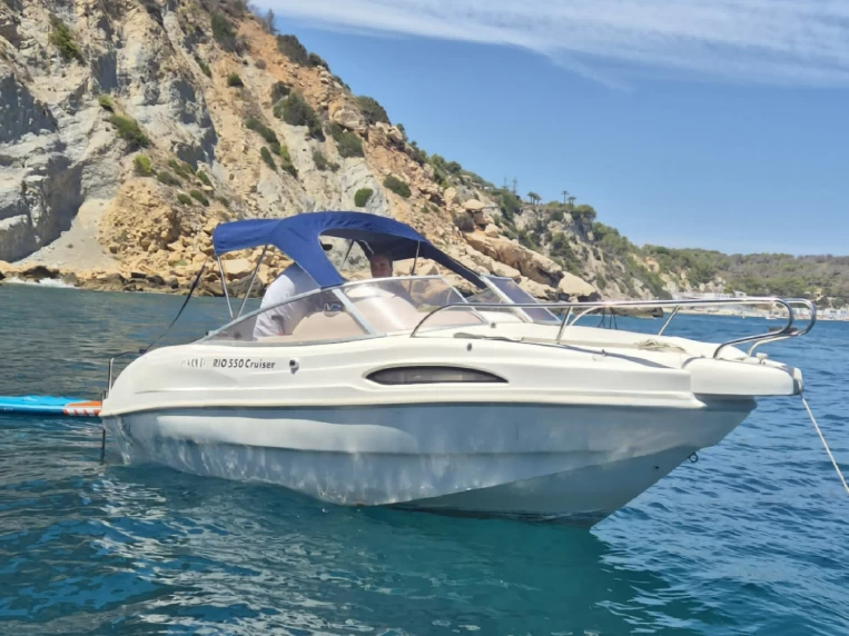 Wynajem łodzi Quicksilver Activ 675 Open w Denia na SamBoat 