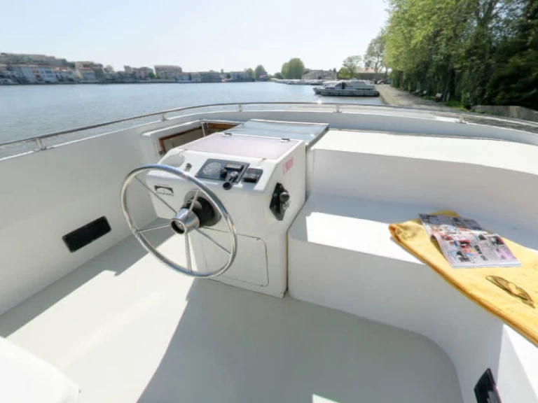 Wynajmij Le Boat Royal Classique w Trèbes