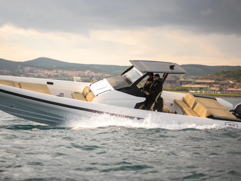 Wynajem Motorówka w Pounta - ZEN MARINE ZEN 40S