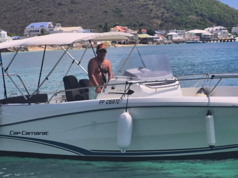 Wynajmij Jeanneau Cap Camarat 7.5 CC Serie 2 w Marigot