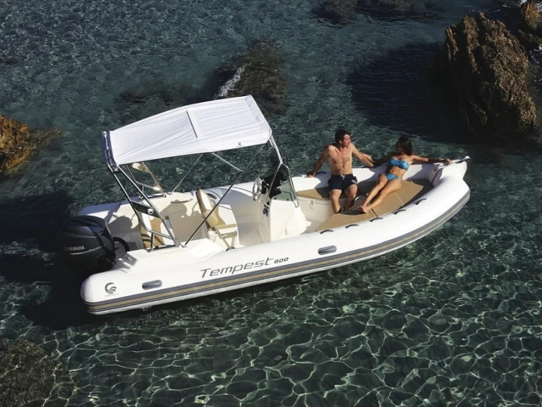 Wynajmij Capelli Tempest 600 w Portigliolo