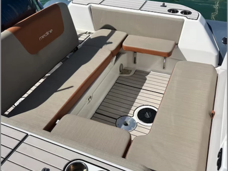 Zodiac Medline 7.5 między profesjonalistami a osobami prywatnymi w Marsylia