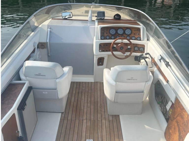 Wynajmij Cranchi Clipper 760 w Angera