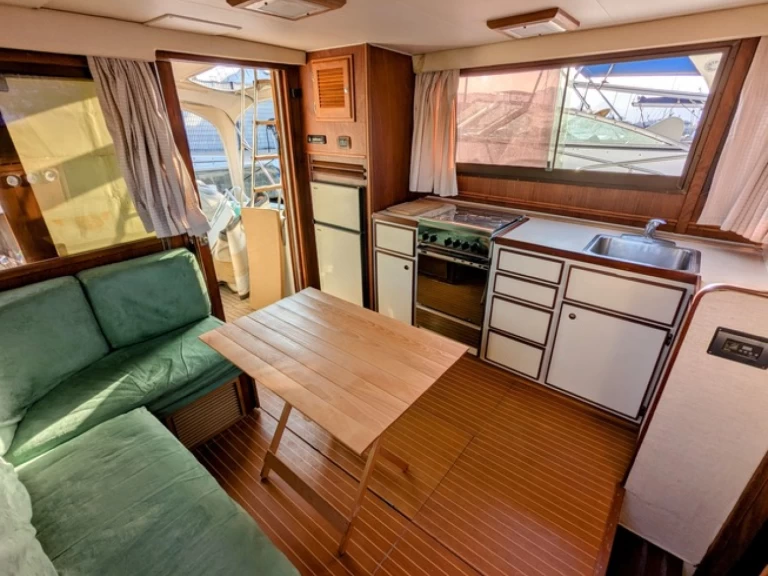 Wynajem łodzi Hatteras Hatteras 36 Convertible w Salerno na SamBoat 