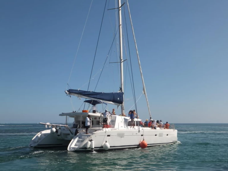 Wynajem Katamaran w Cancún - Lagoon 550