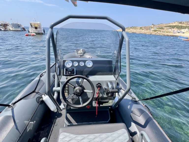 Wynajem w Valletta- Highfield Patrol 540 na SamBoat