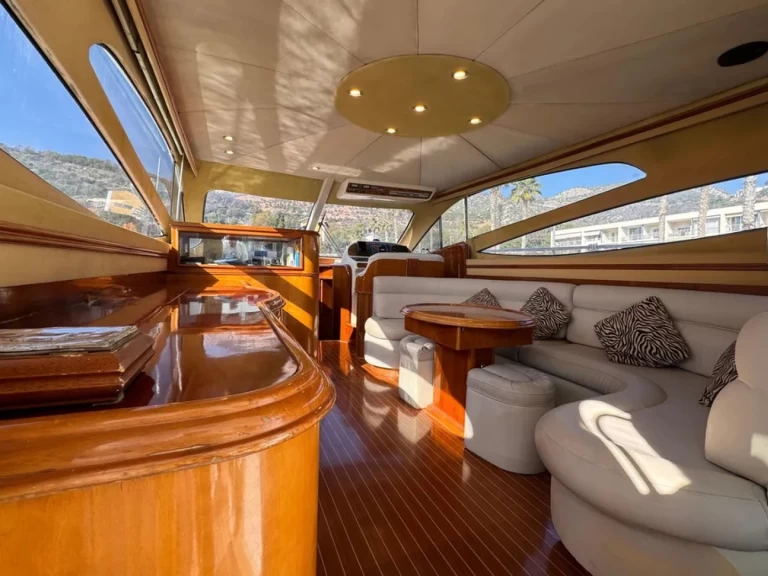 Wynajmij Motorówka z lub bez skippera Doqueve w Puerto Banús