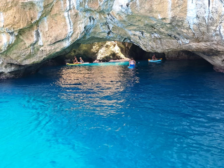 Wynajem łodzi Gaeta tanio Walkaround 630