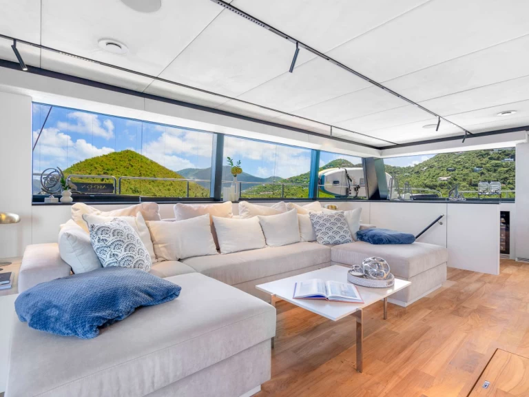 Wynajem Luksusowy jacht Moon Yacht z patentem 