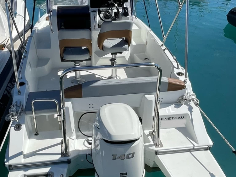 Wynajem w Antibes- Bénéteau Flyer 6 SUNdeck na SamBoat