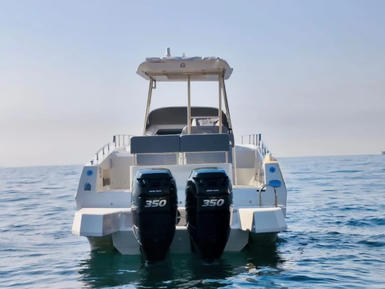 Wynajmij MIAMI GOLD  33 WALK AROUND w Neapol