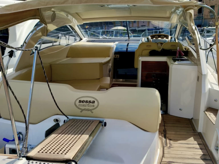 Wynajmij Sessa Marine C38 w Neapol
