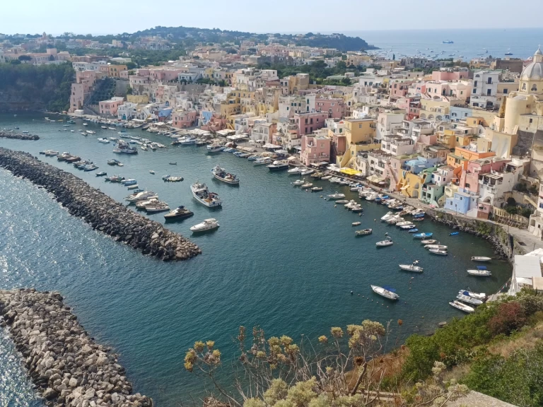 Wynajem łodzi Neapol tanio Cadet