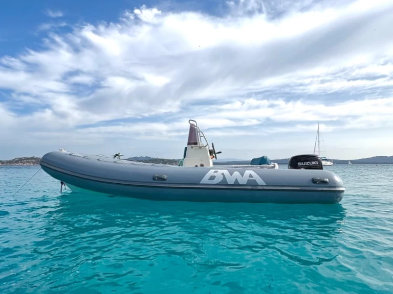 Wynajem łodzi Porto Pollo tanio California 550