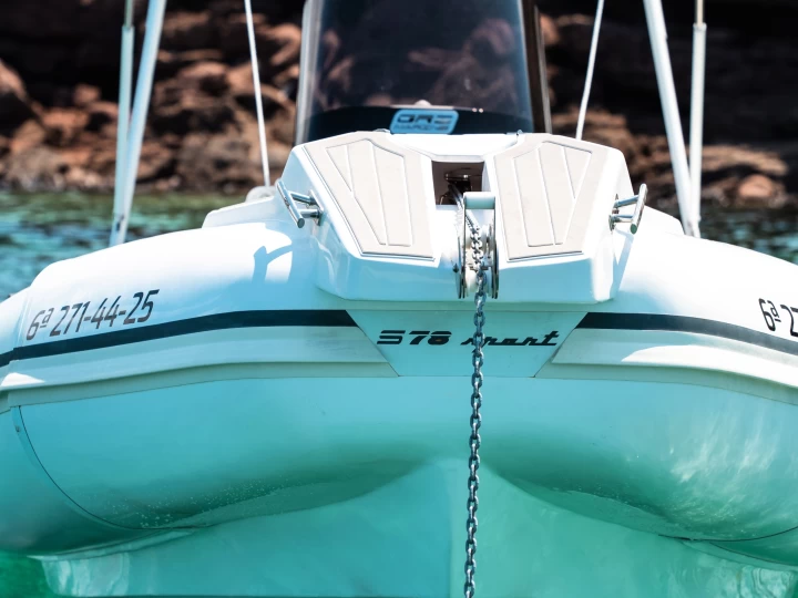 Wynajem łodzi Fornells tanio Oromarine S-78