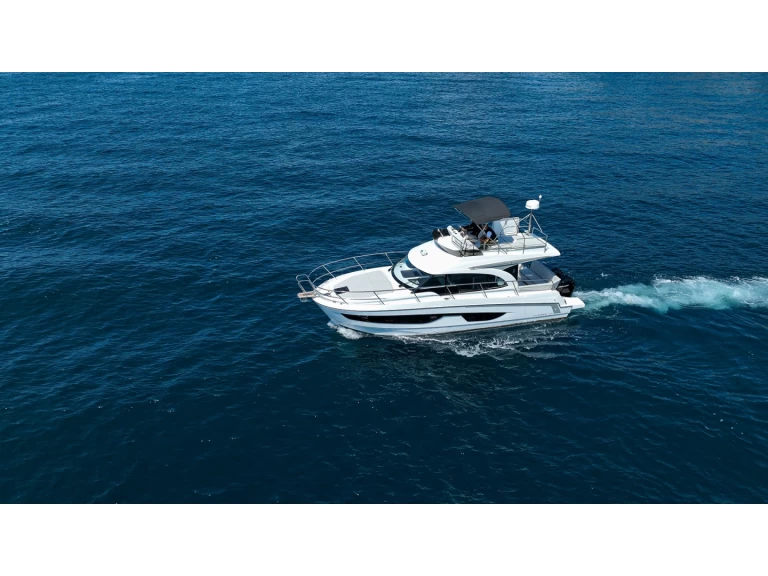 Motorówka do wynajmu w Split w najlepszej cenie