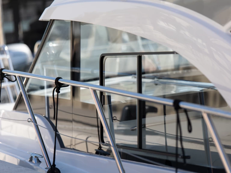 Wynajem Motorówka Bénéteau z patentem 