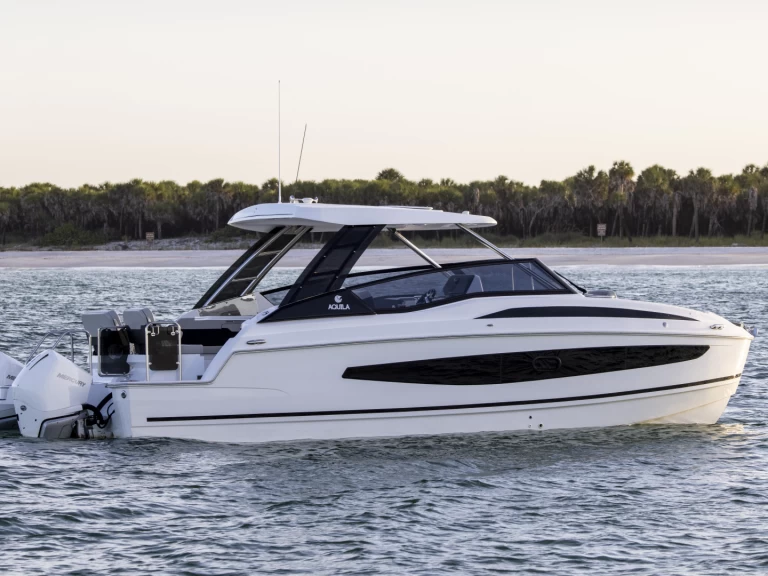 Aquila Aquila 32 Sport między profesjonalistami a osobami prywatnymi w Ajaccio