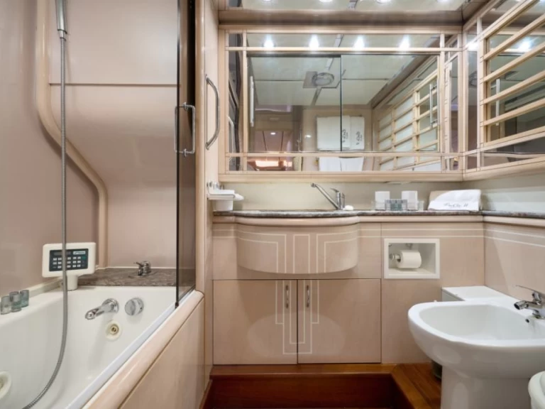 Wynajem Luksusowy jacht w Split - Posillipo technema  82