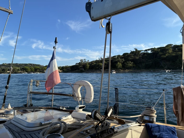 Wynajmij Żaglowiec z lub bez skippera Halberg-Rassy w Saint-Tropez
