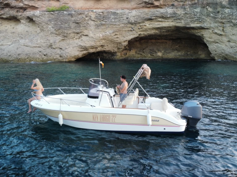 Wynajem Motorówka key z patentem 