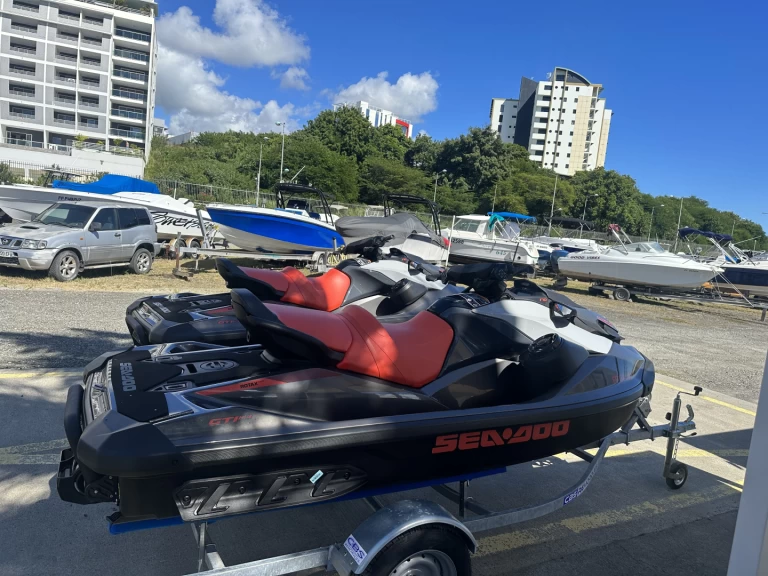 Jet ski do wynajmu w Fort-de-France w najlepszej cenie
