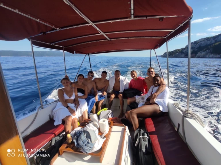 Wynajmij Jeanneau Islander w Opatija