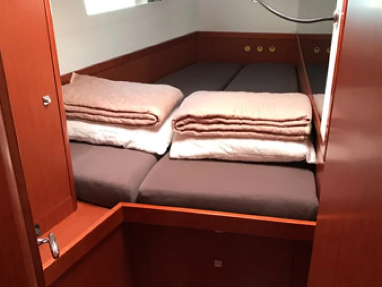 Wynajem łodzi Alimos tanio Oceanis 48