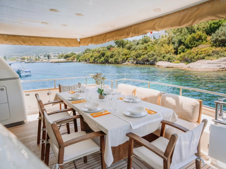 Wynajem Luksusowy jacht Sanlorenzo z patentem 