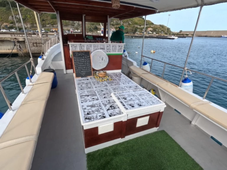 Motorówka do wynajmu w Cefalù w najlepszej cenie