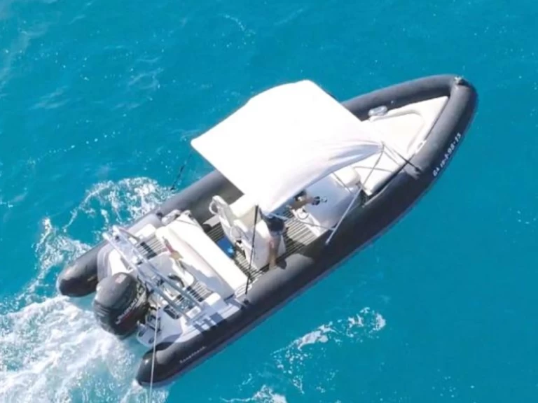 Łódż półsztywna do wynajmu w Ibiza Town w najlepszej cenie