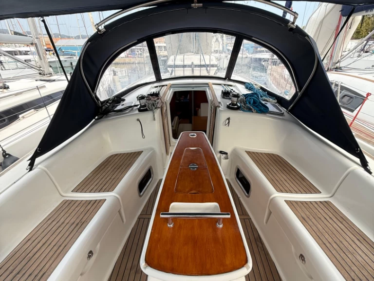 Wynajem Żaglowiec w Palma de Mallorca - Bénéteau Oceanis 43