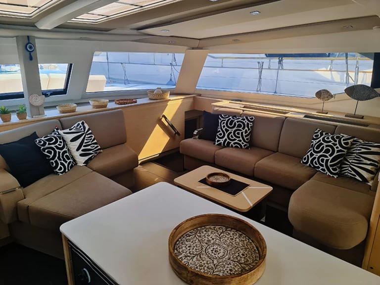 Wynajmij Fountaine Pajot Aura 51 w Preveza