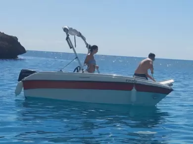 Motorówka do wynajmu w Son Bou w najlepszej cenie