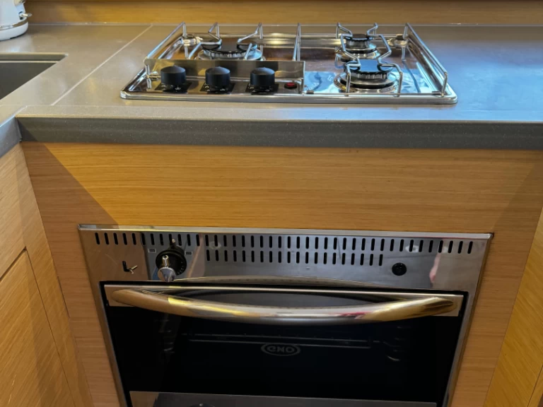 Wynajem łodzi Rogoznica tanio Lagoon 450 F