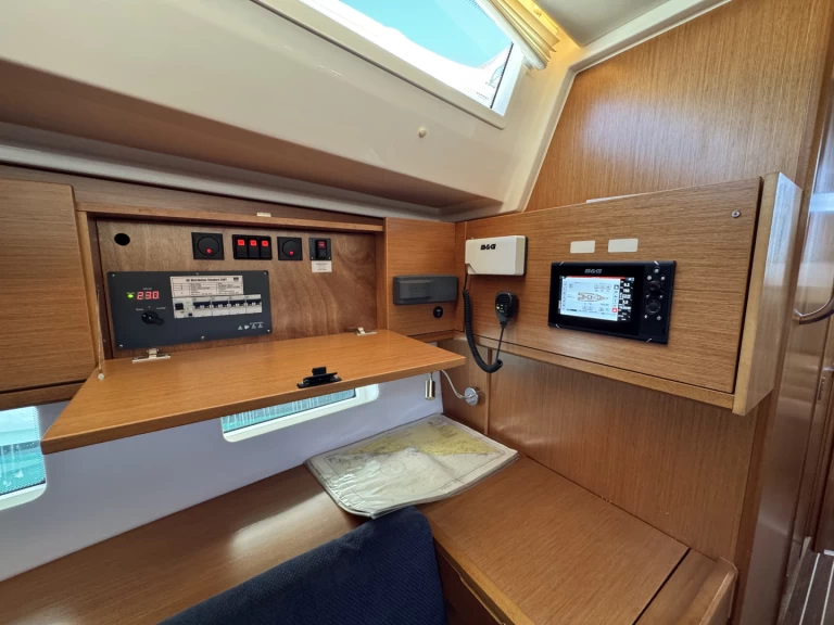 Wynajmij Żaglowiec z lub bez skippera Bavaria w Rogoznica