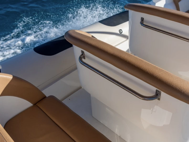 Wynajem w Split- Ris Marine 850 Luxury na SamBoat