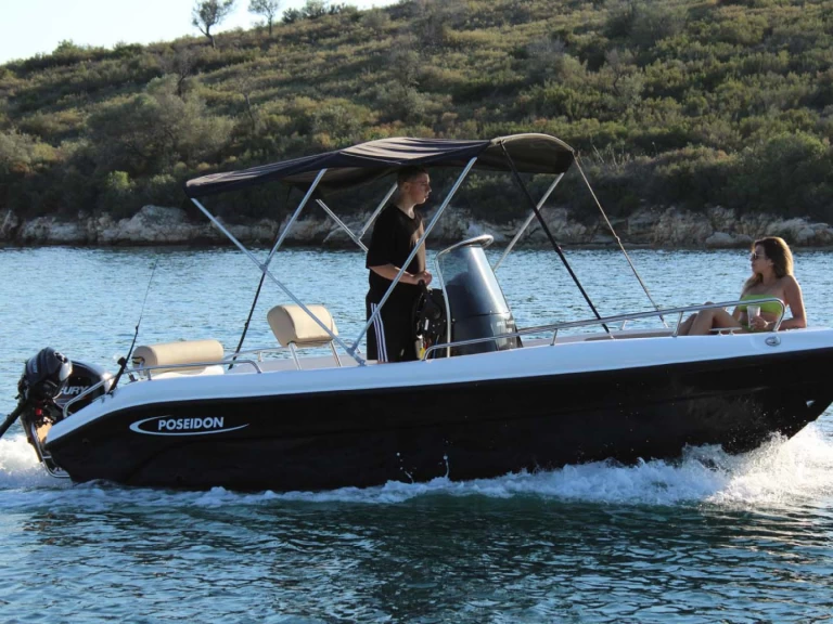 Wynajem Motorówka Poseidon z patentem 