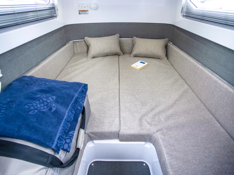 Motorówka do wynajmu w Lavrio w najlepszej cenie