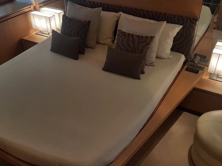 Wynajmij Luksusowy jacht z lub bez skippera Evo Marine Deauville  w Loano