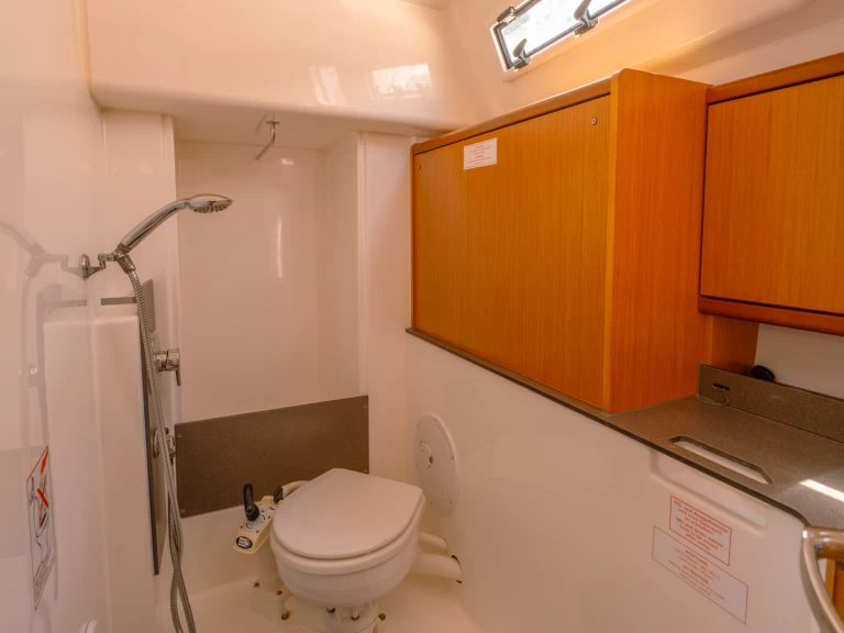 Wynajem łodzi Fethiye tanio Bavaria 33 Cruiser