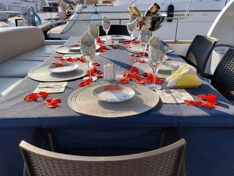 Wynajem łodzi Princess Princess 20 M w Antalya (City) na SamBoat 