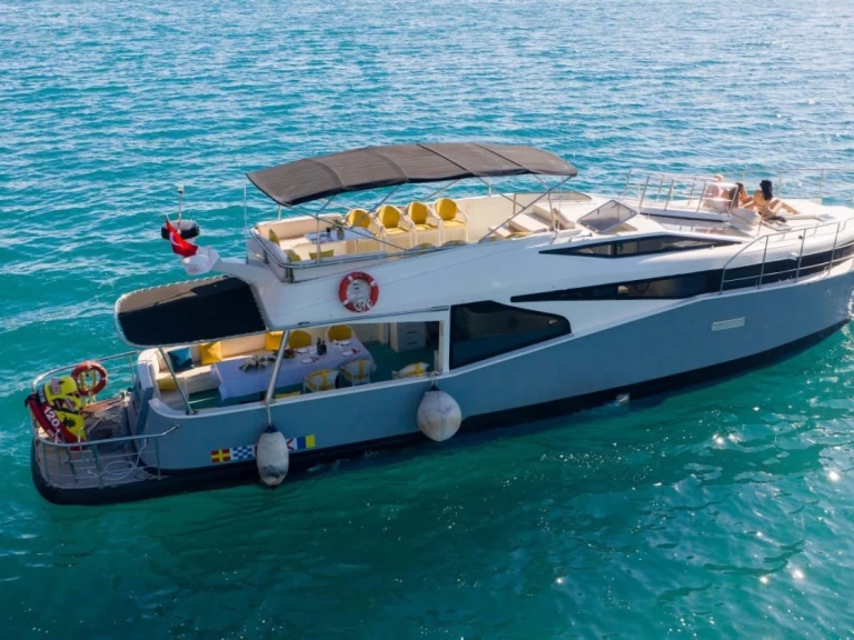 Wynajem w Antalya (City)- Princess Princess 20 M na SamBoat