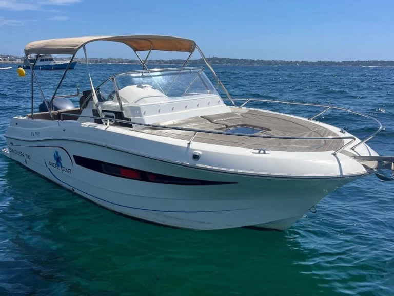 Wynajem łodzi Gapeau tanio Pacific Craft 625 Open