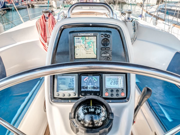 Wynajem łodzi Bavaria Bavaria 33 w Gouvia na SamBoat 