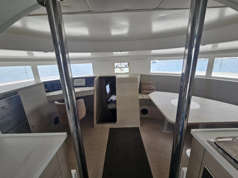 Neel Neel 45 między profesjonalistami a osobami prywatnymi w Le Gosier