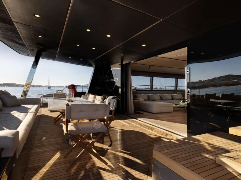 Wynajmij Moon Yacht Arctic Moon w Exuma District