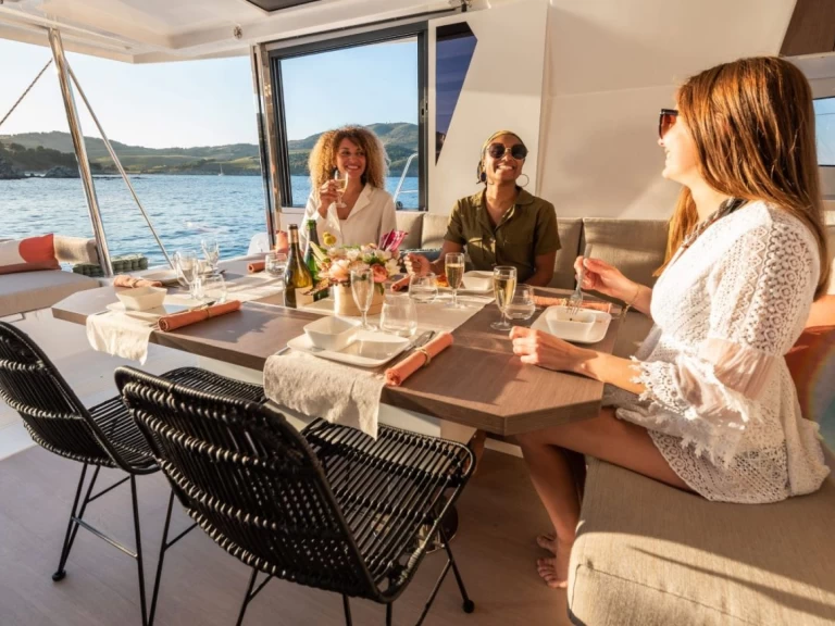 Bali Bali 4.2 między profesjonalistami a osobami prywatnymi w Marsh Harbour