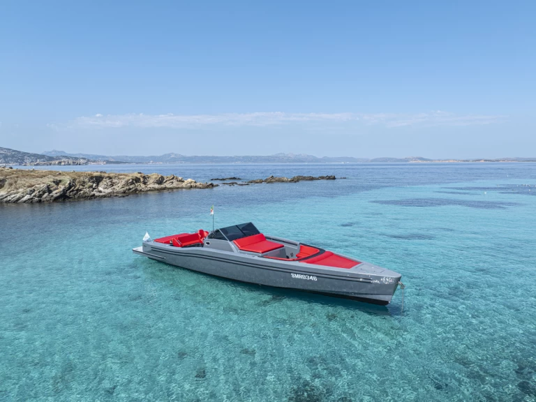 Wynajmij Motorówka z lub bez skippera MAORI w Porto Cervo